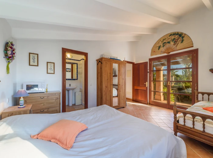 Sustainable finca equipped with extensive modern technology-12