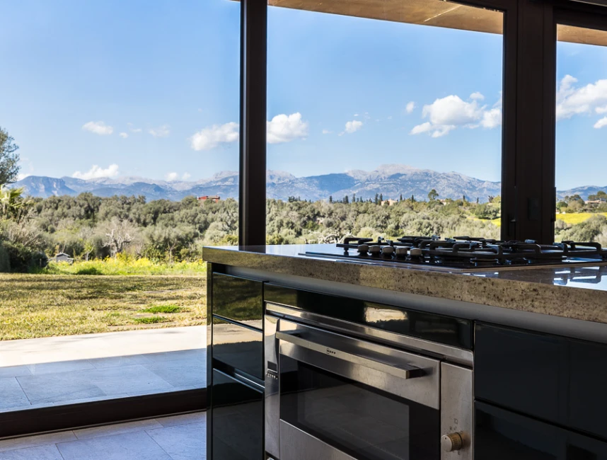 Uniek en modern huis met uitzicht op de Tramuntana-4