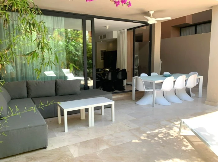 Luxury apartment with garden access in Port Verd-10