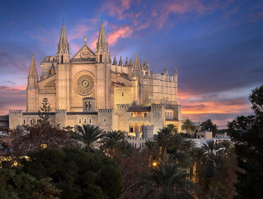 Edifici històric amb vista a la Catedral a Santa Catalina-13