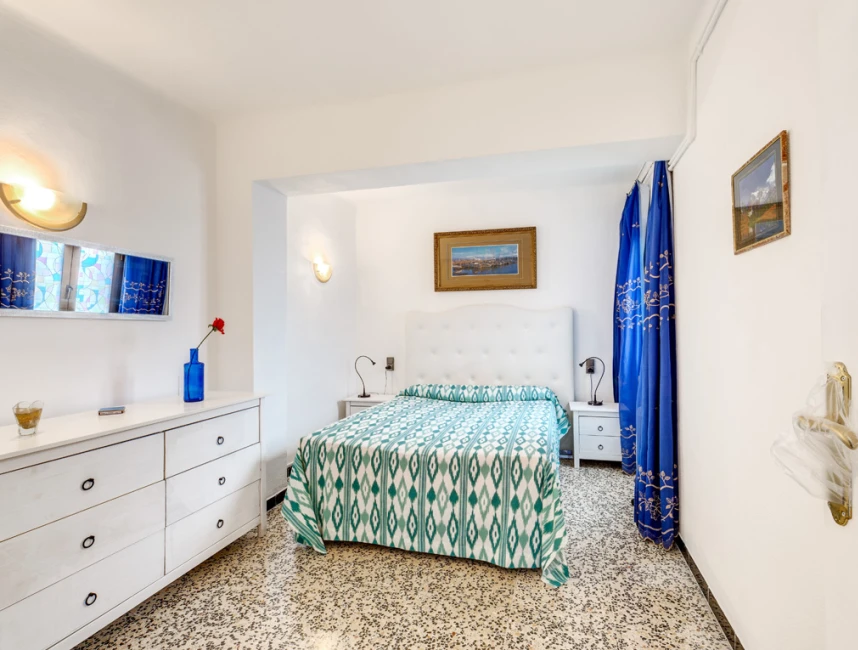 Flat with Potential and parking in Palma Beach-7