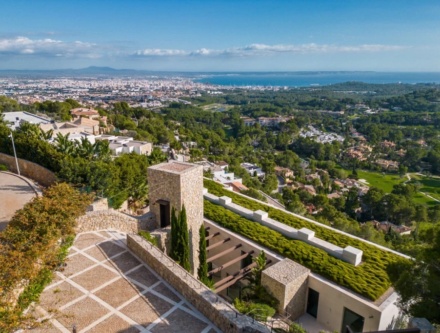 Oogverblindende villa met spectaculair uitzicht op zee-35