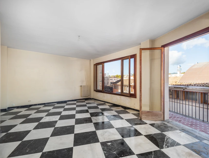 Spazioso appartamento con potenziale, terrazza e ascensore in una posizione eccellente - Palma di Maiorca, Centro Storico-5