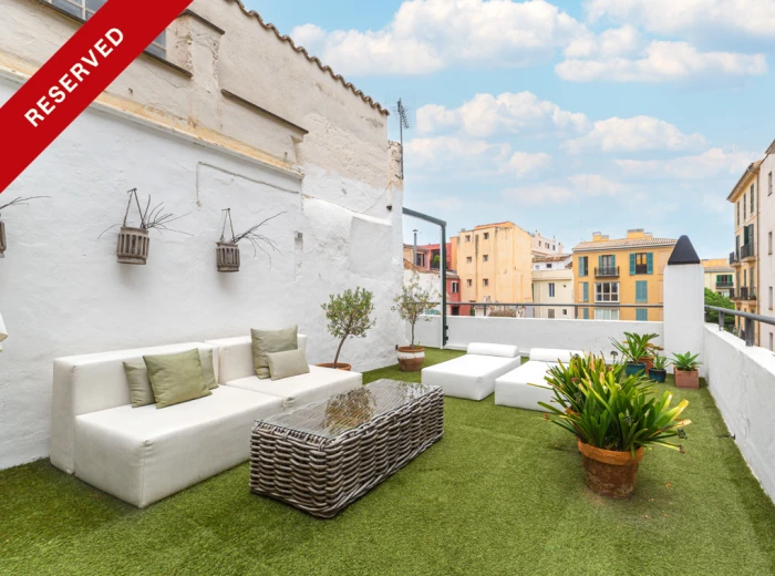 House with roof terrace in an ideal location in Palma - Old Town-1