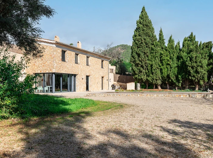Stylish countryside living in Alaró-15