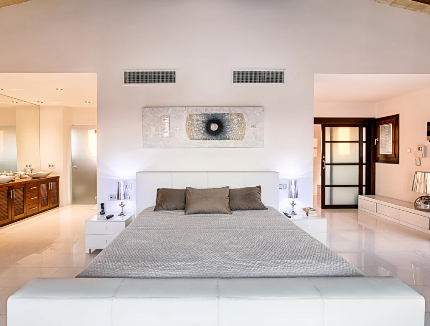 Spectaculaire luxe villa met fantastisch uitzicht te koop in Santa Margalida-8