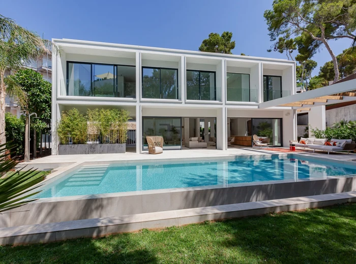 Designer villa within close proximity to the beach-1