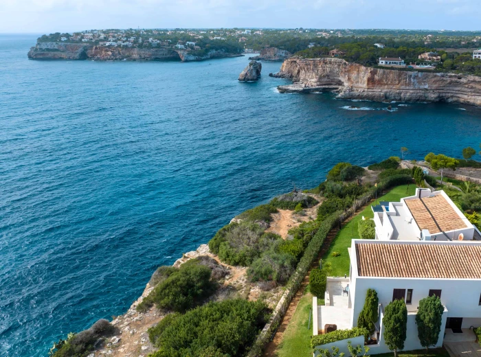 Villa i 1:a havsbandet med utsikt över "Es Pontas"-10