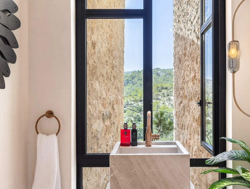 Innovative newly built luxus villa in Alaró-16