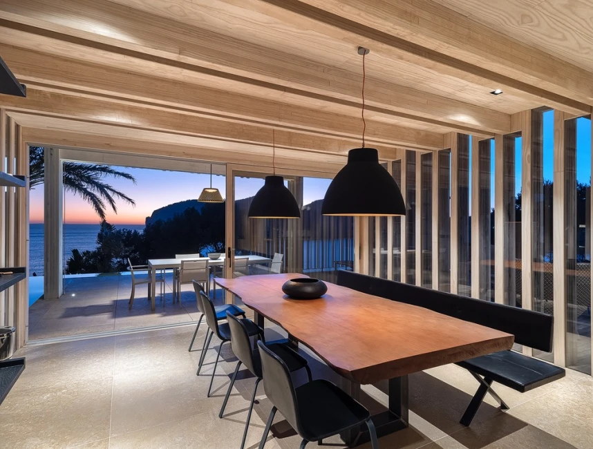 Esclusiva casa di design con vista sul mare in una posizione spettacolare-9