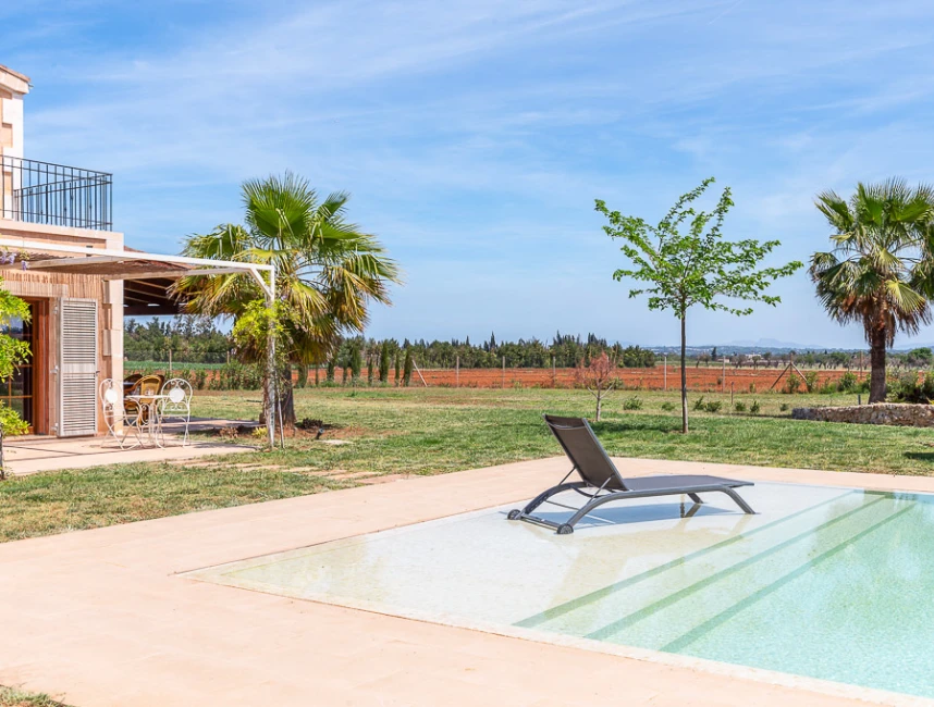 Magnifique maison de campagne avec piscine près de Llubi-15