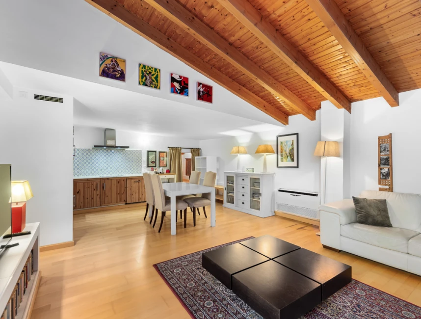 Characterful penthouse with three terraces and lift, Old Town- Palma de Mallorca-4