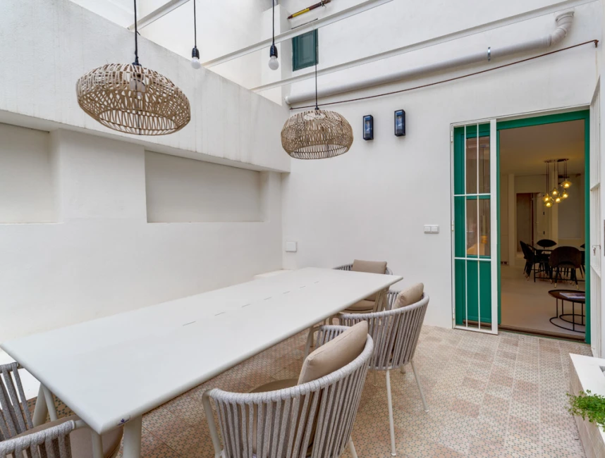 Apartamento de diseño con terraza en Palma, Casco Antiguo-13