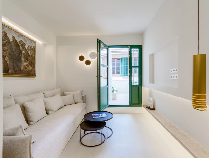 Apartamento de diseño con terraza en Palma, Casco Antiguo-3