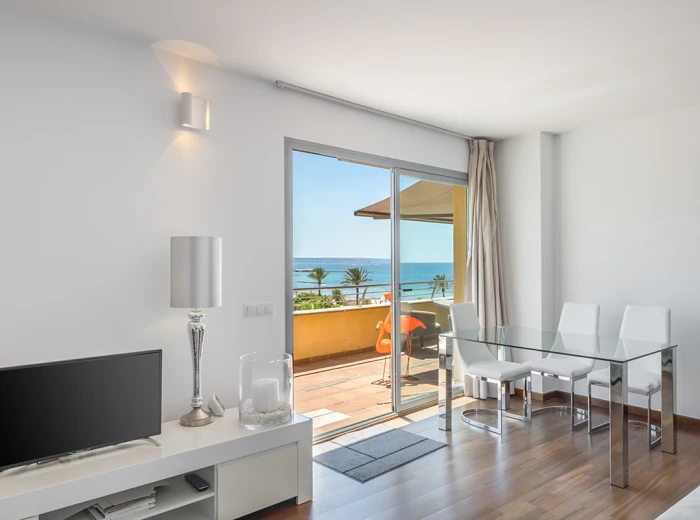 Spectacular flat with pool and sea view, El Molinar-3