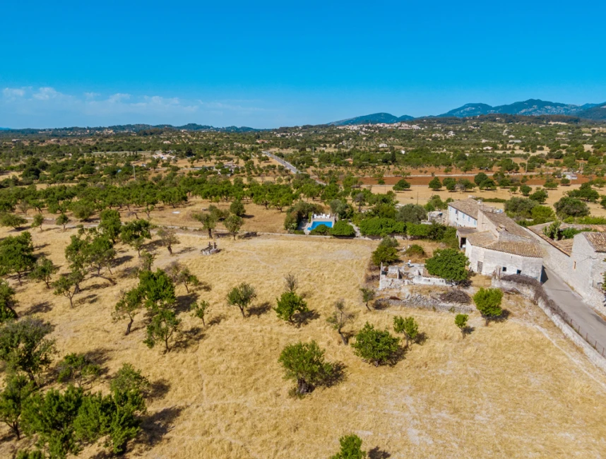 Terreno edificabile rurale con elettricità e acqua in vendita vicino a Campanet - Maiorca Nord-10