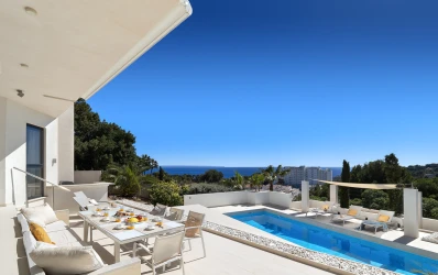 Villa avec vue sur la mer et licence de location de vacances