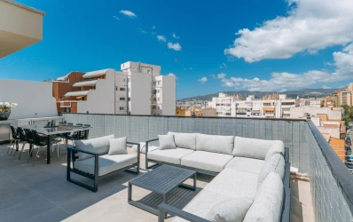 Penthouse avec terrasse impressionnante, ascenseur et parking - entre Portixol et la vieille ville - Palma de Mallorca