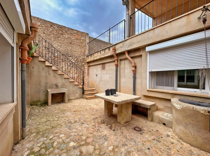 Cozy townhouse in Consell-13