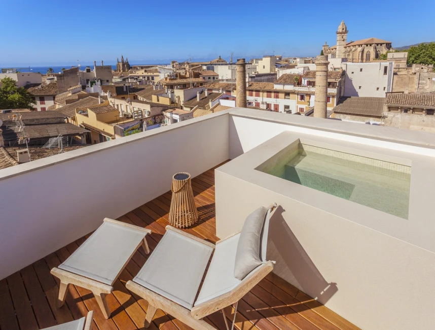 Designer townhouse with sea view terrace in Palma de Mallorca - Old Town-2