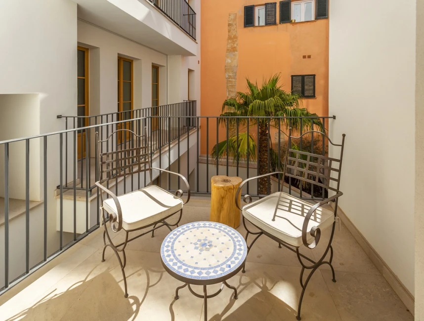 Designer townhouse with sea view terrace in Palma de Mallorca - Old Town-16