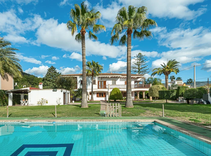 Villa majorquine avec piscine-3