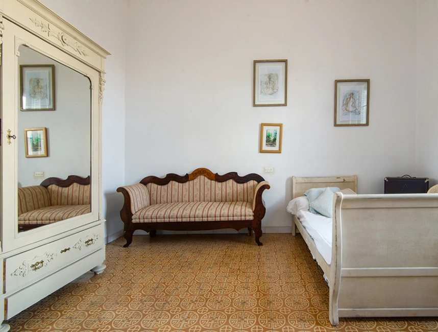 Authentic palace in the heart of Llucmajor-12