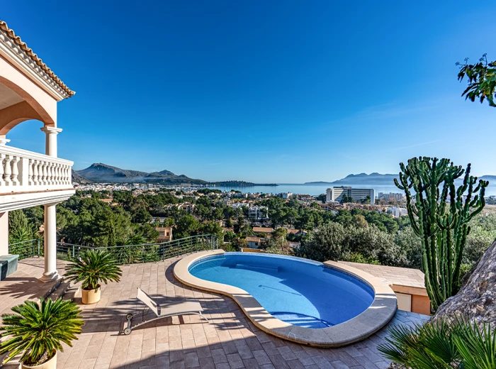 Large, sea view villa in top location. Puerto Pollensa-1