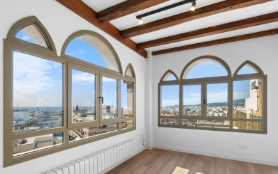 Stylishly renovated and characterful penthouse with terraces, views and lift, Old Town - Palma de Mallorca