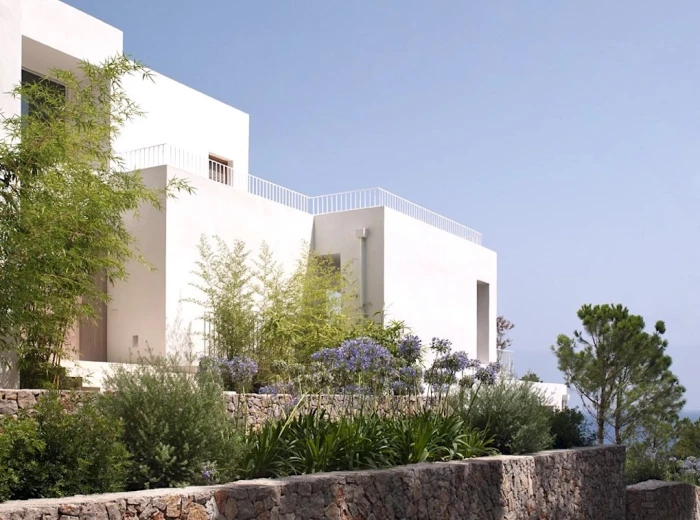 Designer villa with stunning sea views in Costa de los Pinos-10