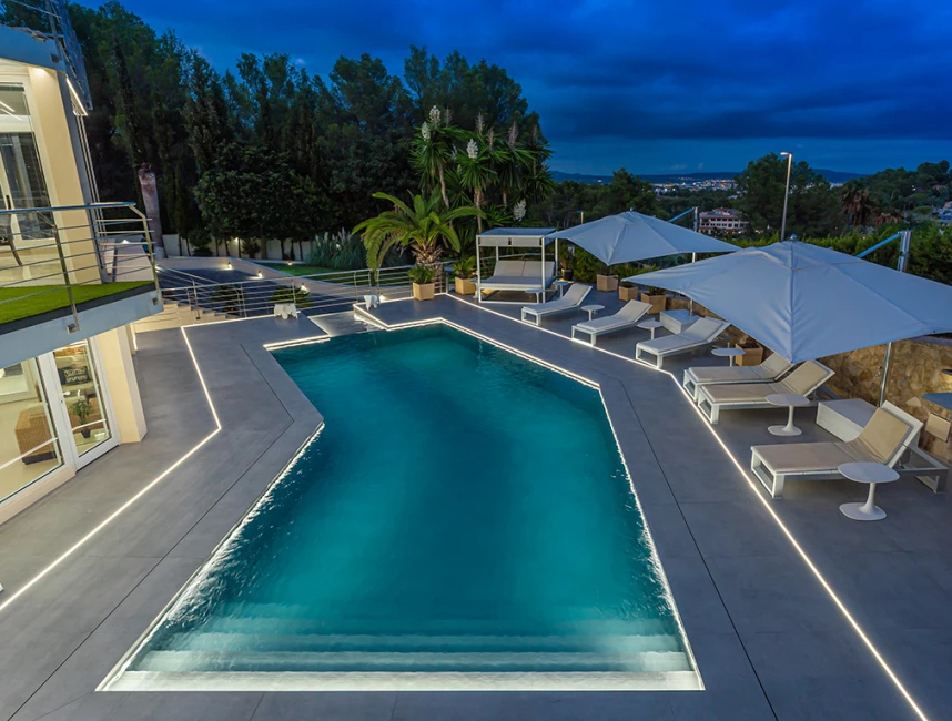 Ruime moderne villa met uitzicht op de golfbaan in Son Vida, Palma de Mallorca-31