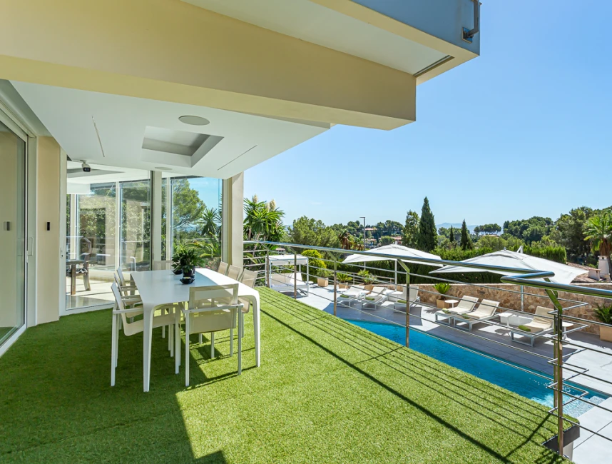 Spacious modern villa with golf views-7
