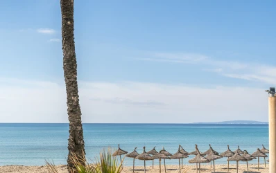 Charmig fastighet med terrass och havsutsikt, Playa de Palma - Mallorca
