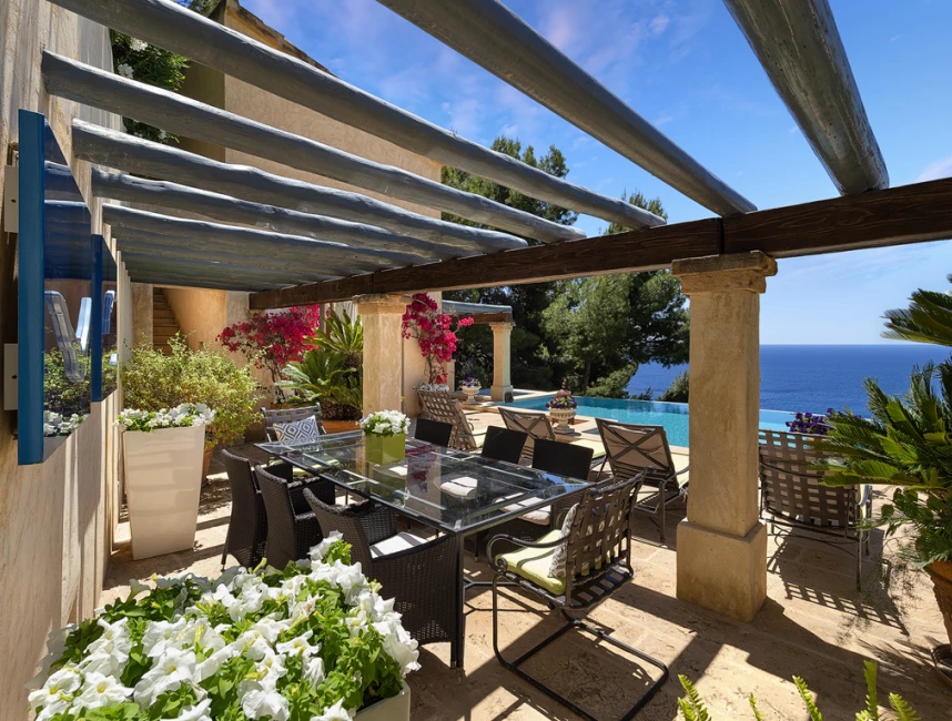 Mediterranean Villa with sea views & holiday rental license-11
