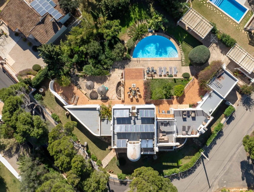 Rymlig villa med mycket potential i Porto Petro-12