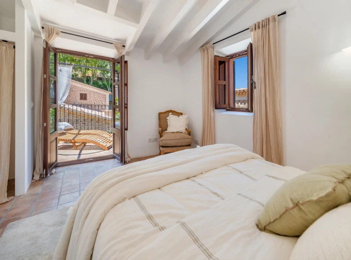 Charming newly built house in Deià-11