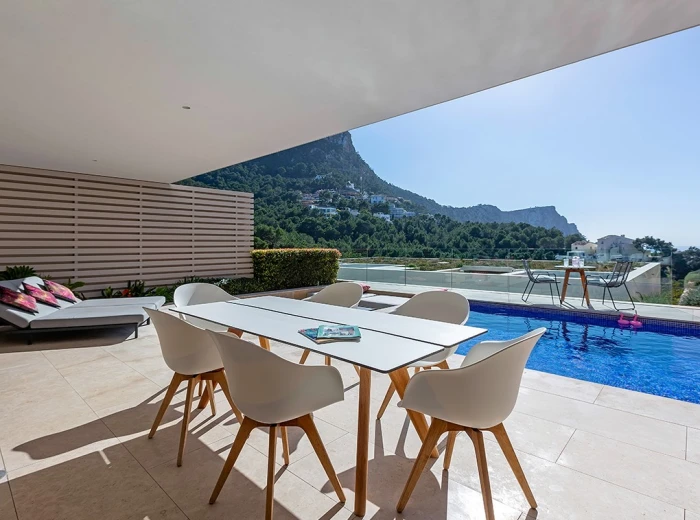 Moderne Villa mit Meerblick in Luxusanlage-3