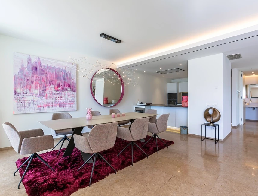 Moderne villa met zeezicht in luxe complex-8