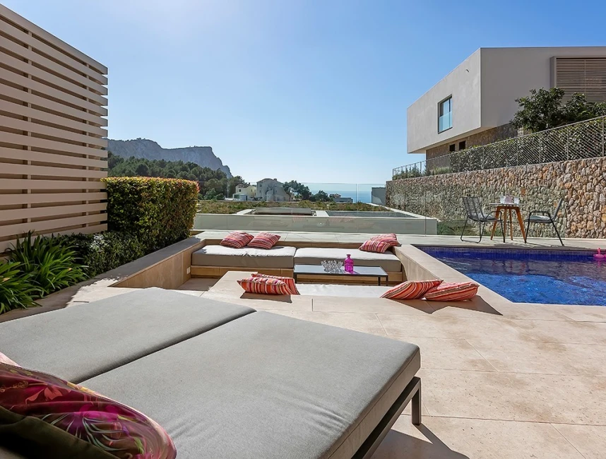 Villa moderne avec vue sur la mer dans un complexe de luxe-1