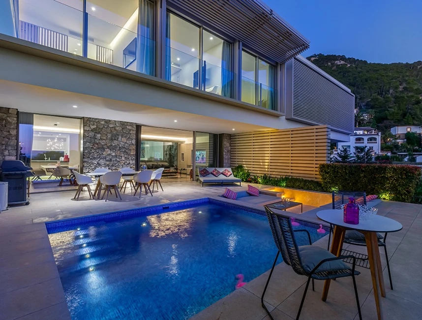 Villa moderne avec vue sur la mer dans un complexe de luxe-16