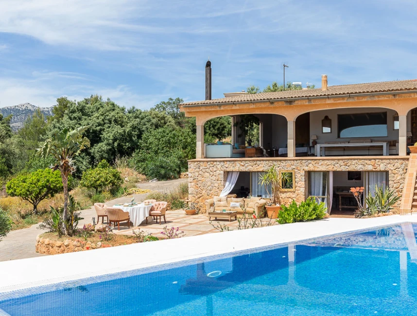 Villa med fantastisk utsikt över Palma och Tramuntana-13