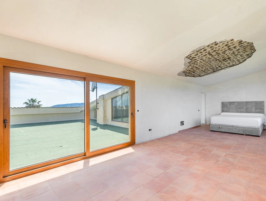 Villa med fantastisk utsikt över Palma och Tramuntana-9
