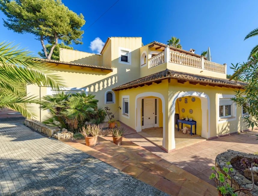 Charming detached house within walking distance of the beach-1