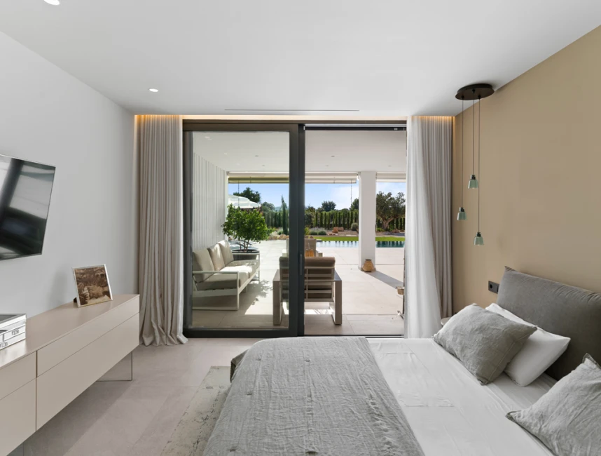 Exclusieve luxe villa op een privélocatie vlakbij Palma-9