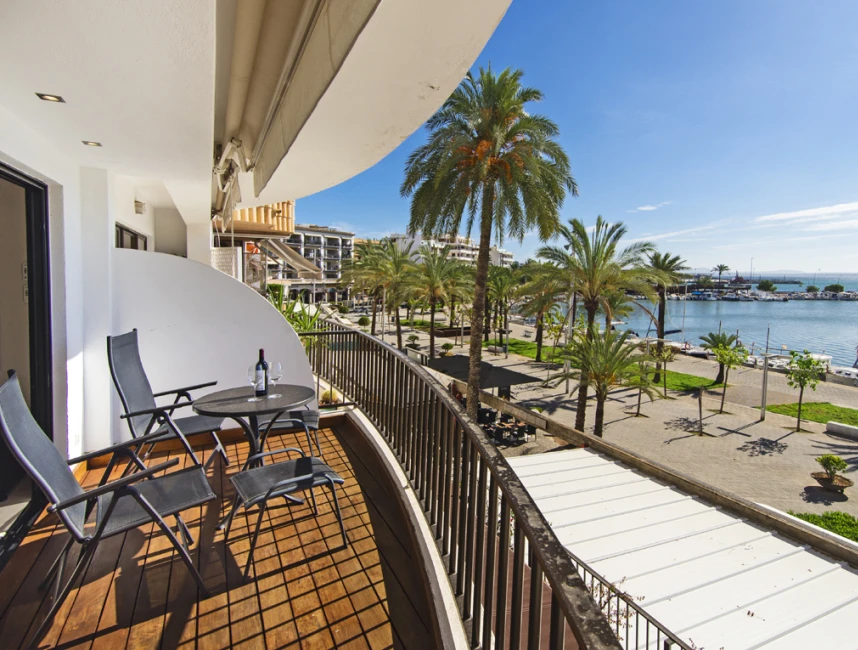 Acquistate un sensazionale appartamento di prima linea a Puerto Alcudia!-10