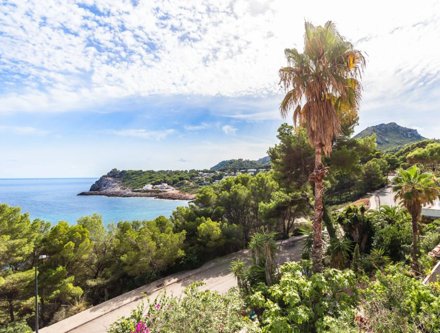 Vila mediterrània amb impressionants vistes al mar a Font de Sa Cala-4