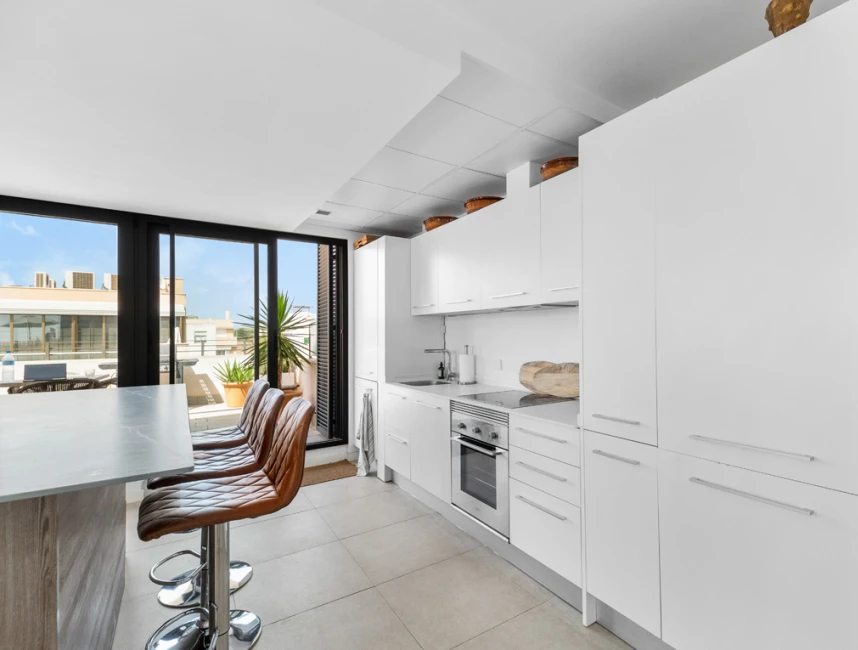 Duplex takvåning med havsutsikt terrass, parkering och hiss i Palma de Mallorca - Portixol-4