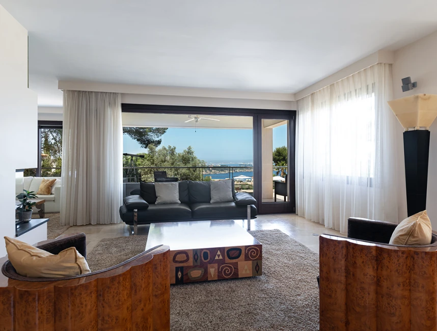 Indrukwekkende villa met uitzicht op zee in Cas Català-7