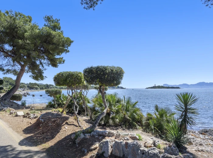 Excellent seafront apartment ready to move in. Puerto Alcudia-26