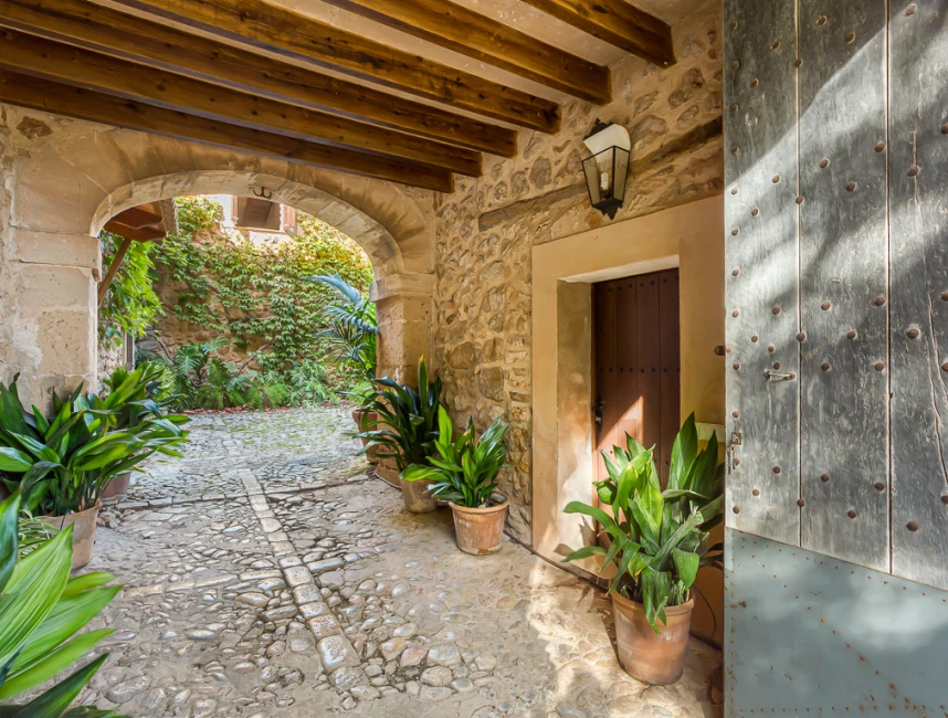 Country manor house in Establiments, Palma de Mallorca-5